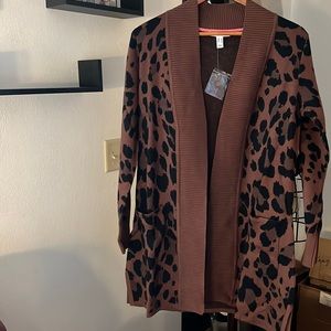NEW Isaaac Mizrahi Live! Cardigan Leopard